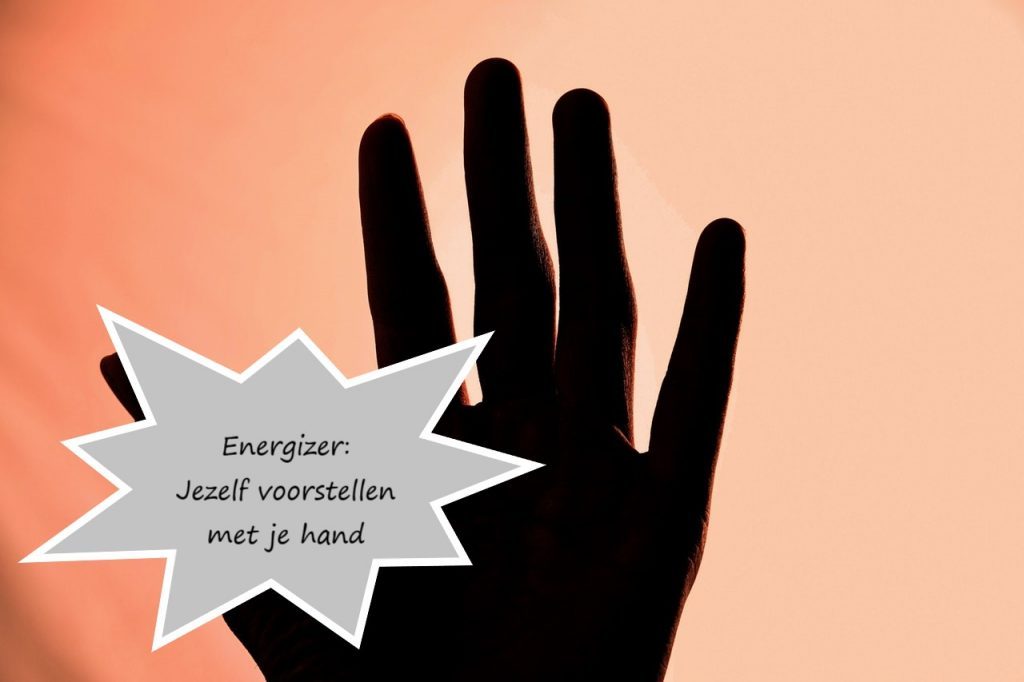 Energizer: Jezelf voorstellen met je hand